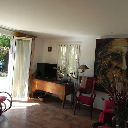 Le Clos Des Vignes Raphael B&B Saint-Raphaël