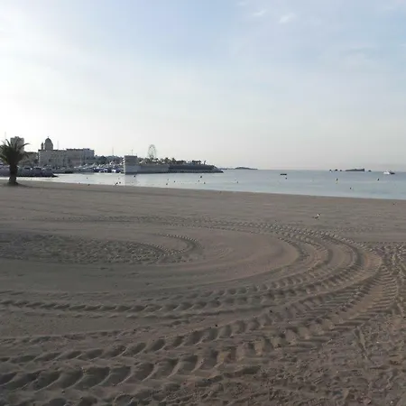 ベッド・アンド・ブレックファスト Le Clos Des Vignes Raphael