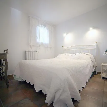 Le Clos Des Vignes Raphael 4*