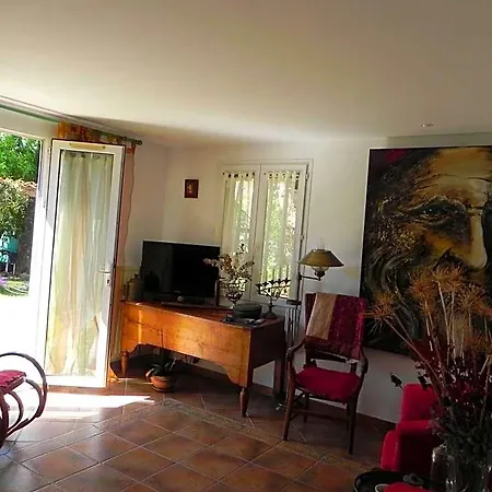 Le Clos Des Vignes Raphael Bed & Breakfast