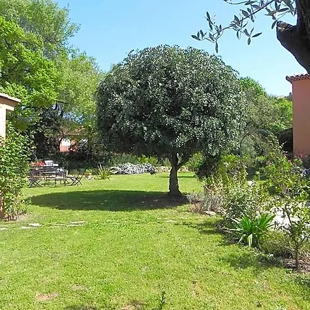 Le Clos Des Vignes Raphael 3* Saint-Raphaël